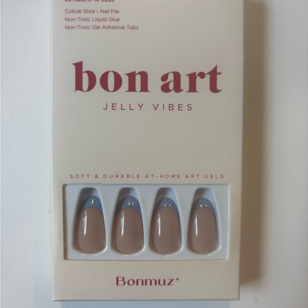 Jelly Vibes Press-On Nails - Tan and Blue